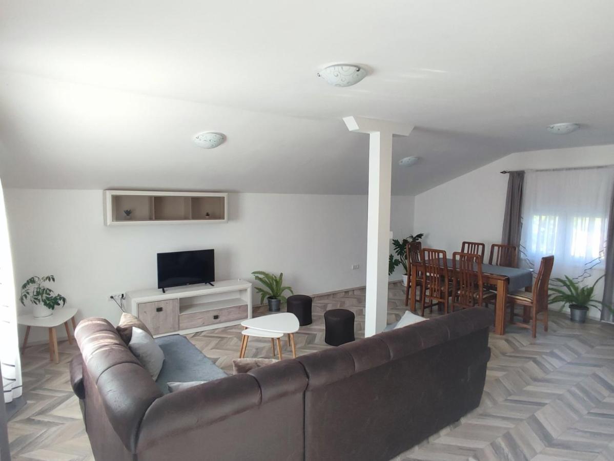 Apartman Flora Врдник Экстерьер фото